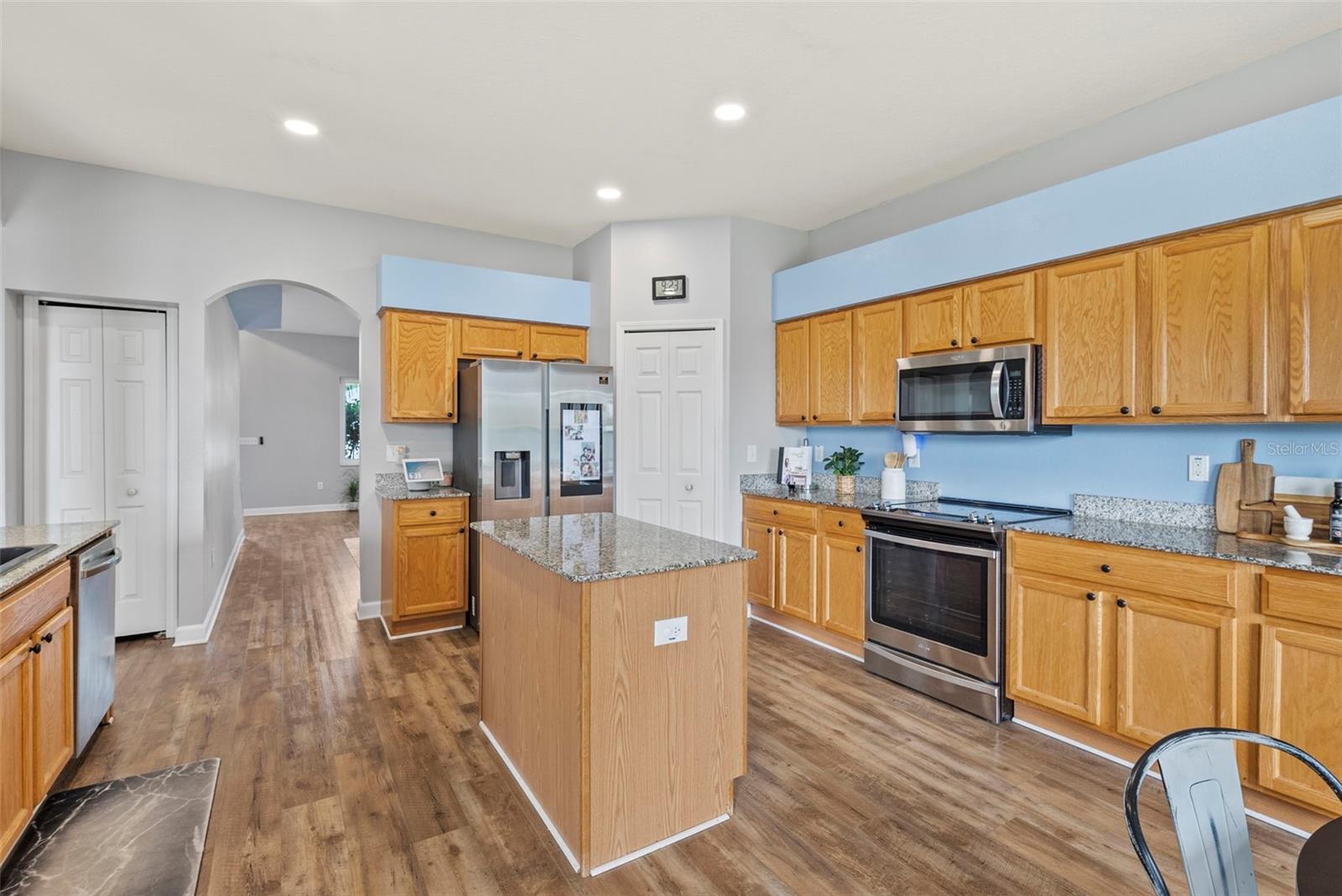 25521 Bruford Blvd Property Photo 13