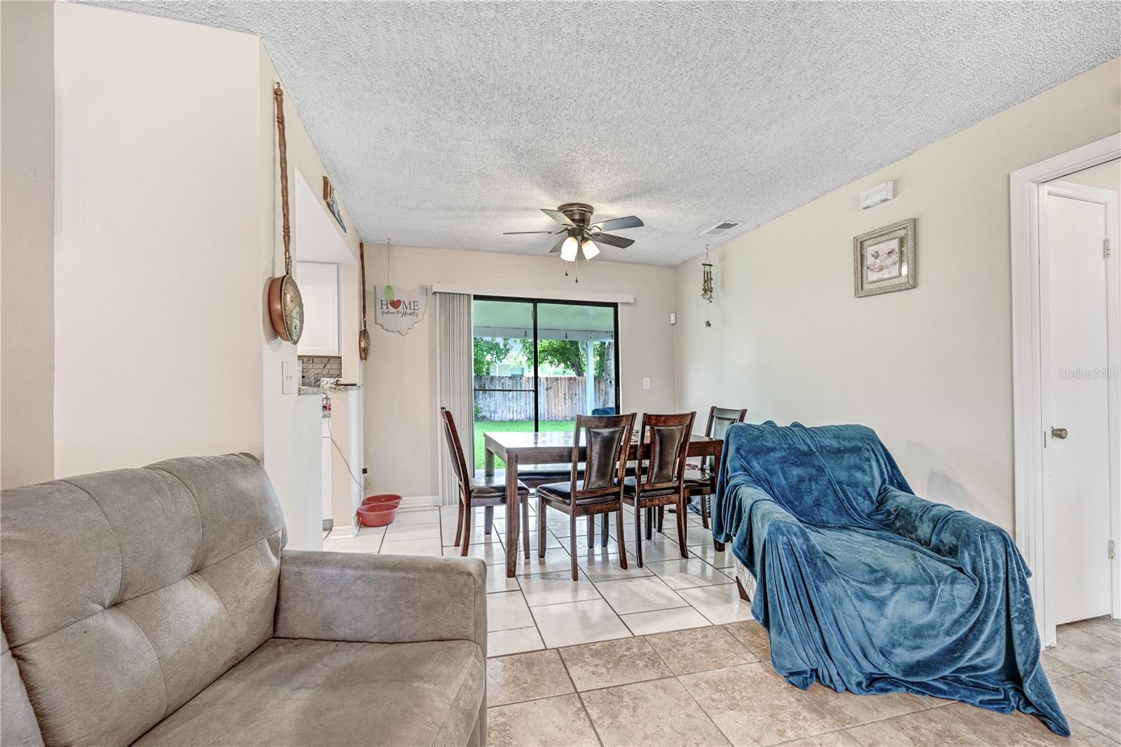 2442 Dianne Dr Property Photo 6