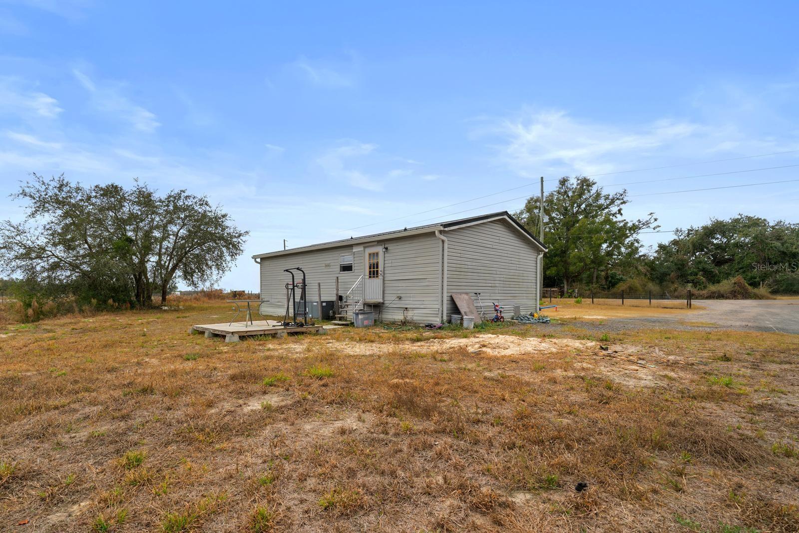17558 Caufield Rd Property Photo 16