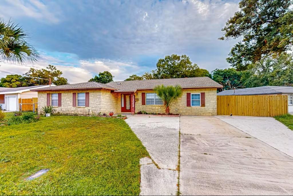 6223 Travis Blvd Property Photo 1