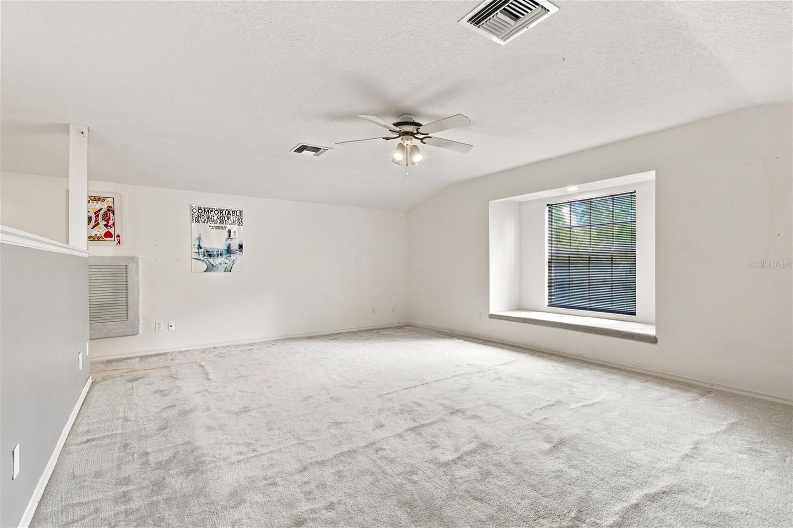 928 Oakview Rd Property Photo 31