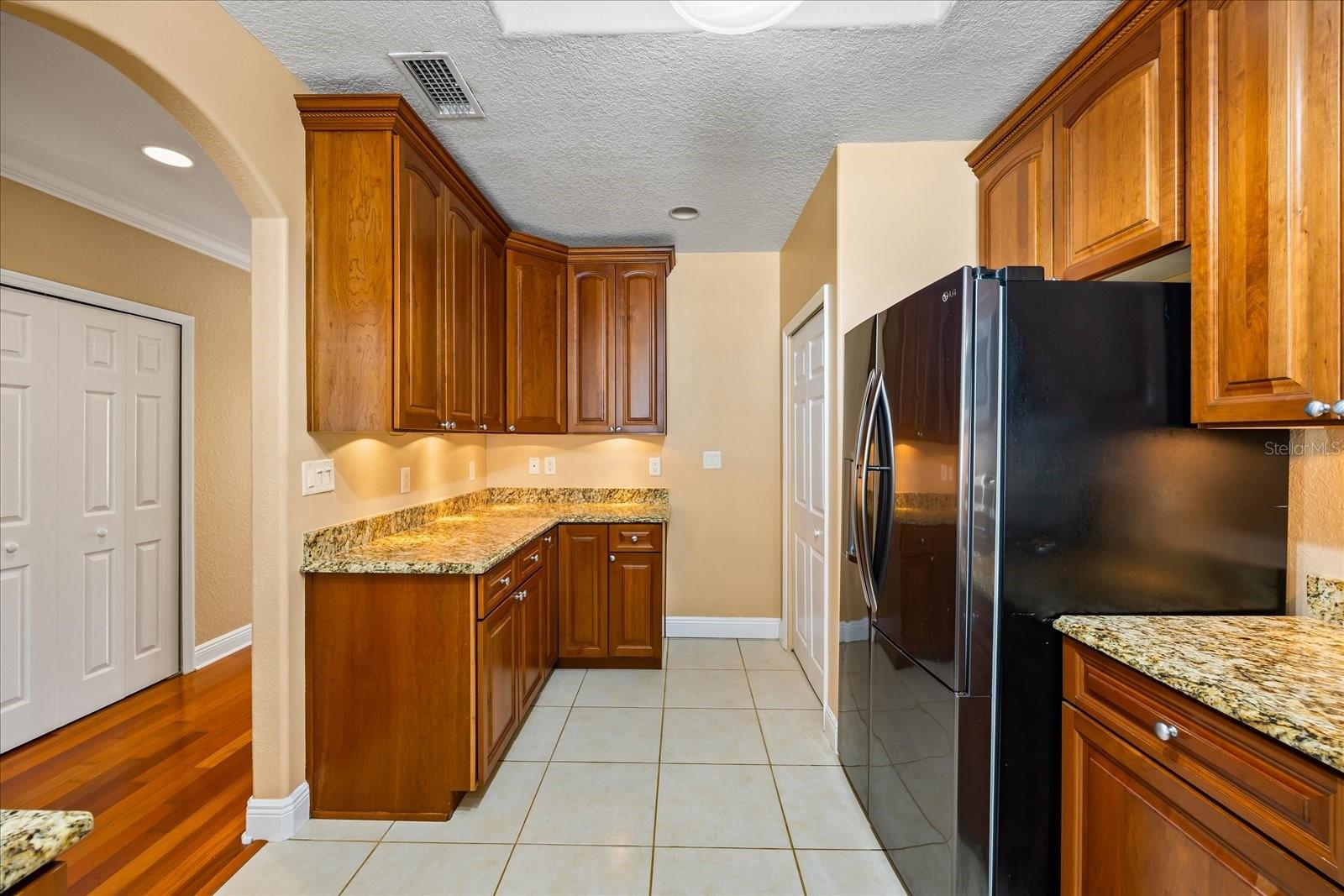 136 175th Ave E Property Photo 7