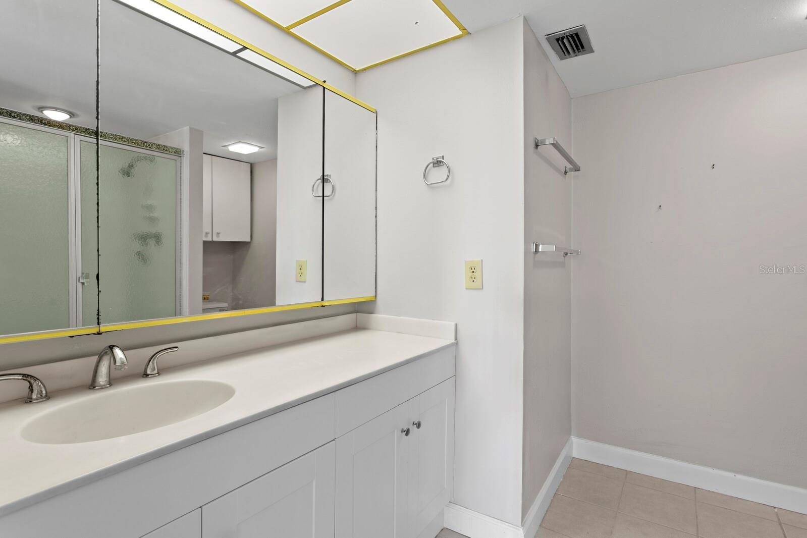 220 Belleview Blvd #702 Property Photo 27