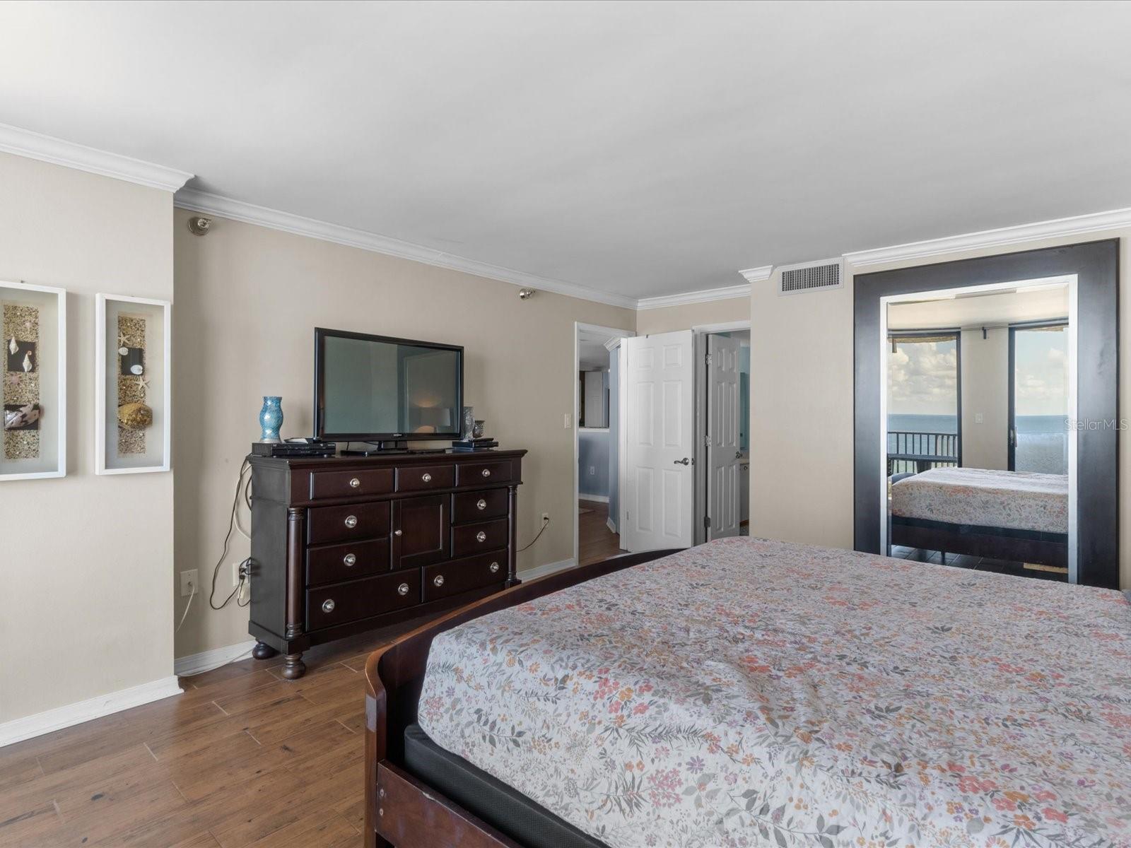 1290 Gulf Blvd #903 Property Photo 18