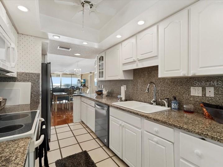 2900 Gulf Blvd #211 Property Photo 21