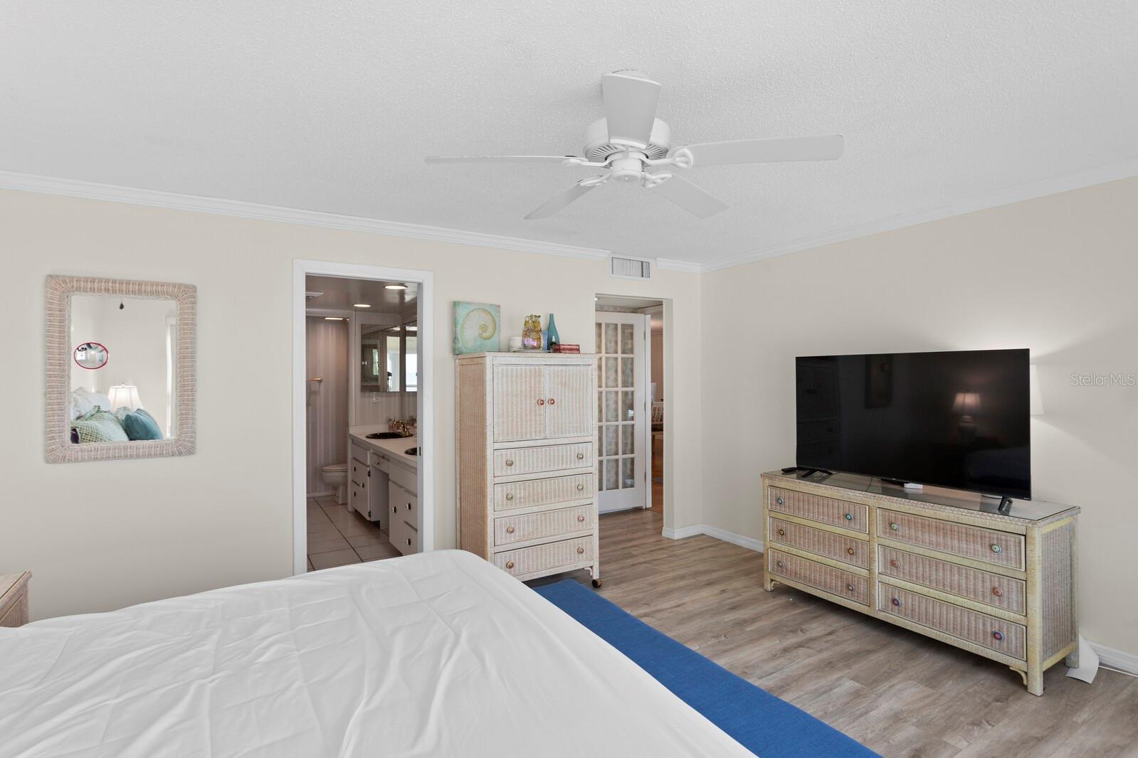 2900 Gulf Blvd #211 Property Photo 28