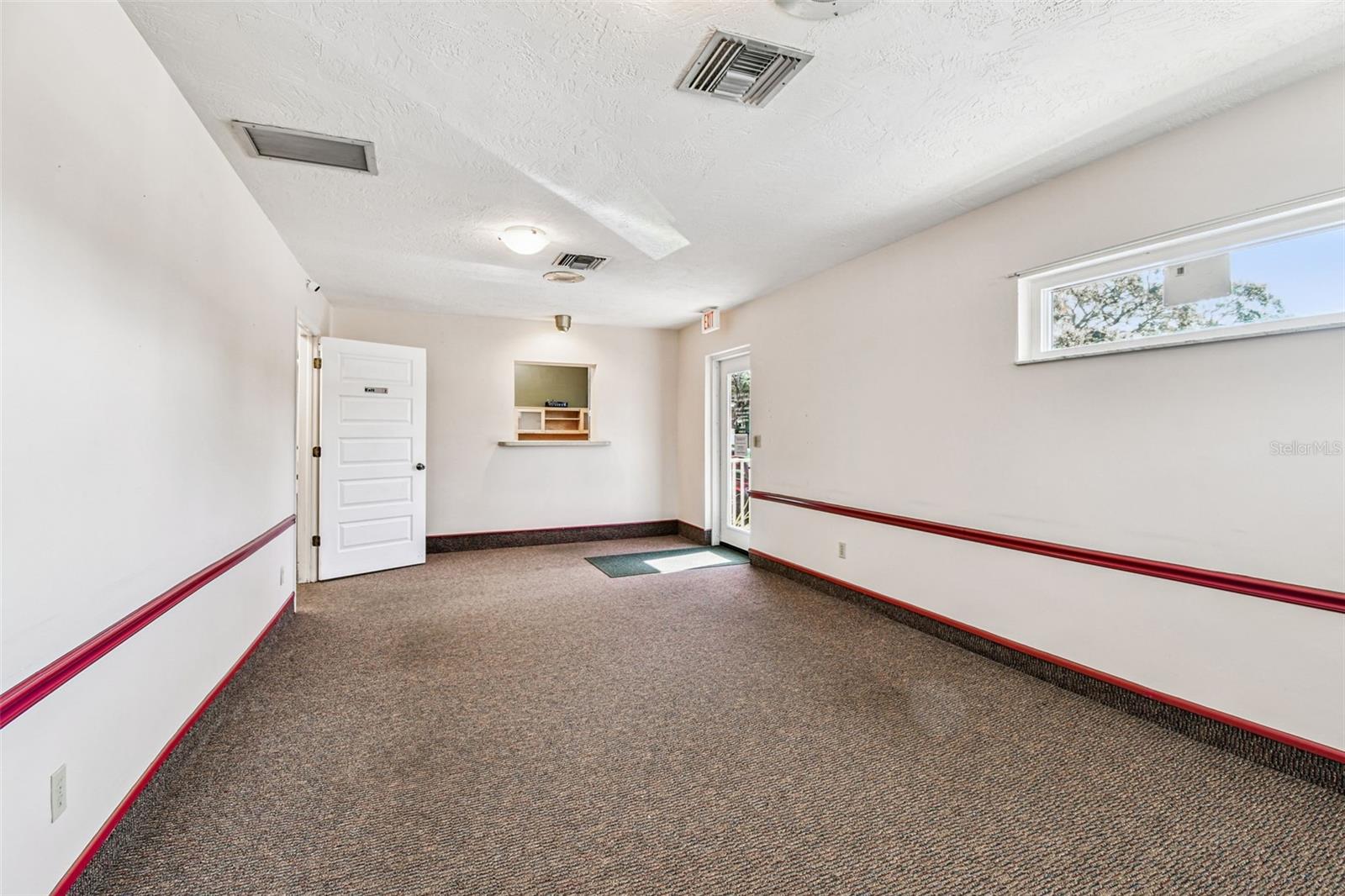 321 S Lincoln Ave Property Photo 17