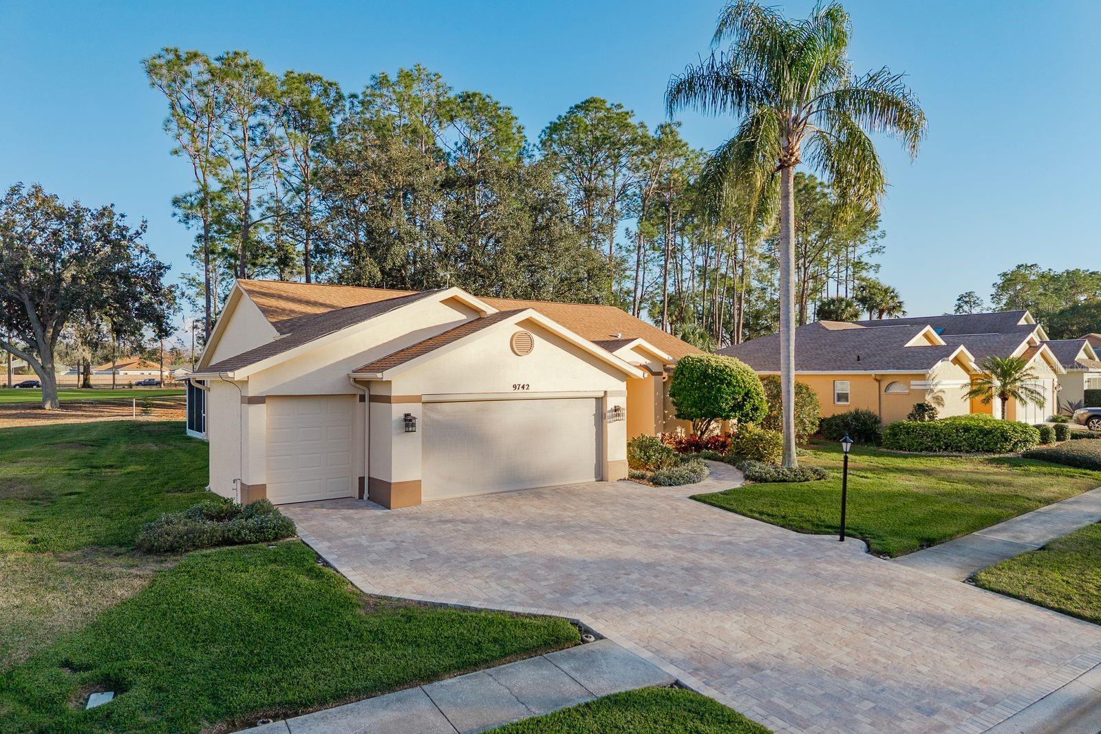 9742 Oakwood Hills Ct Property Photo 40