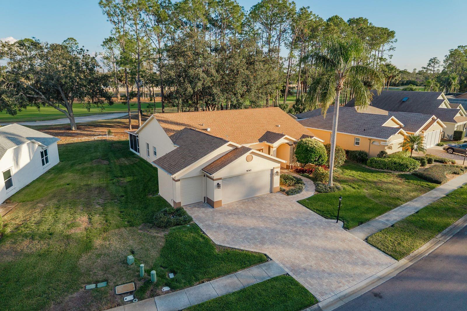 9742 Oakwood Hills Ct Property Photo 45