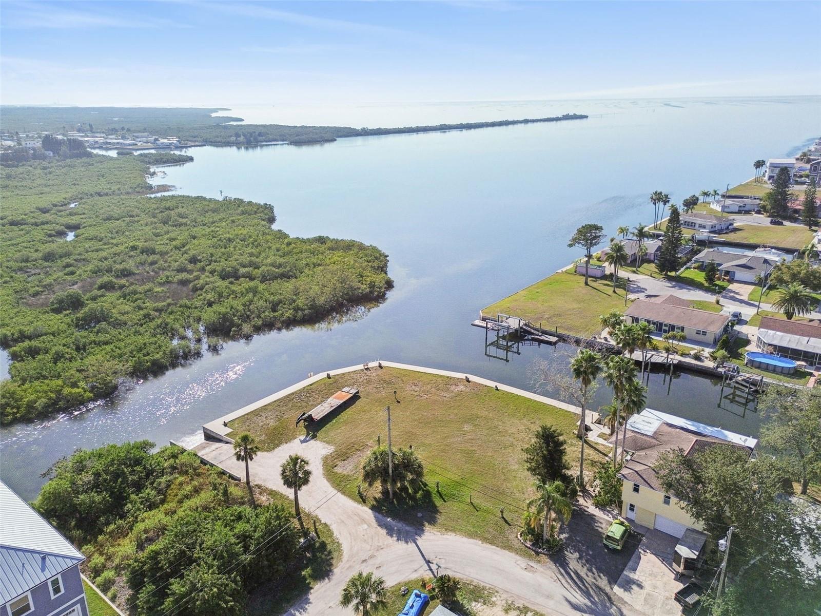 6374 Boatyard Dr Property Photo 9