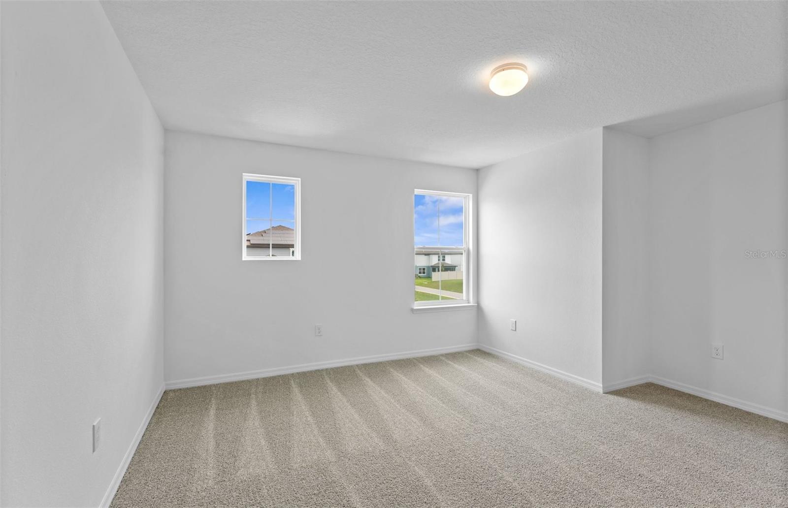 1277 Lakeridge Way Property Photo 12