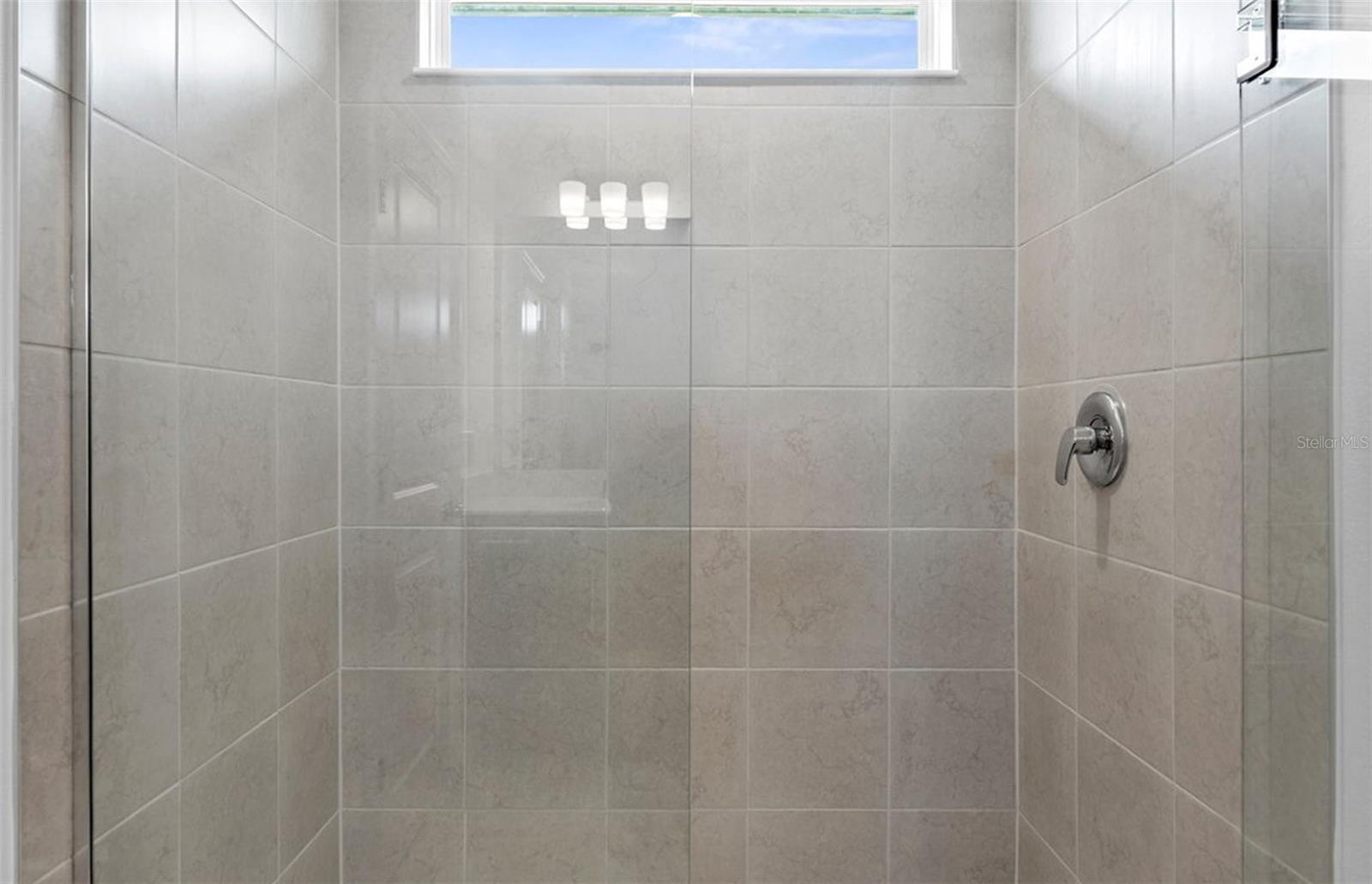 1277 Lakeridge Way Property Photo 15