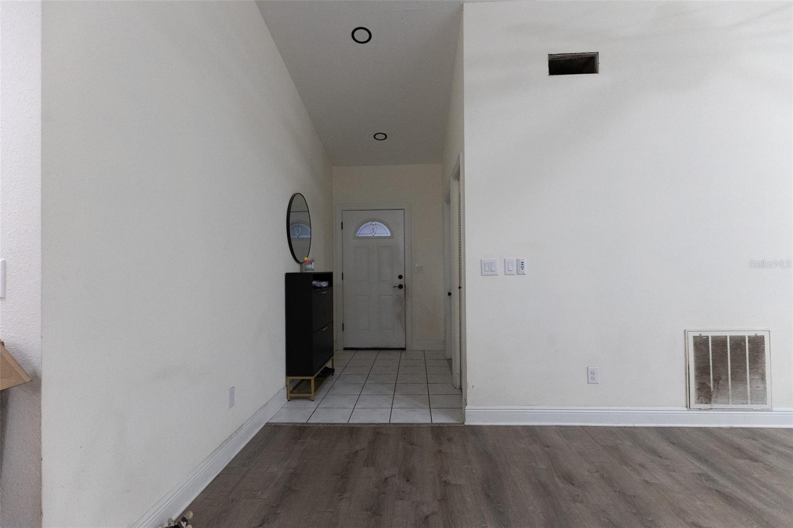 4610 N Country Hills Ct Property Photo 4