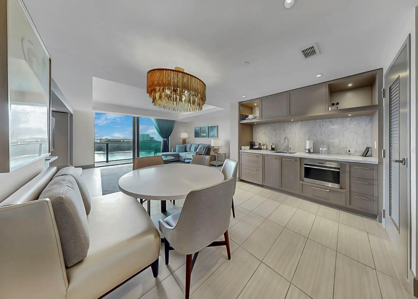 691 S Gulfview Blvd #1410 Property Photo 3