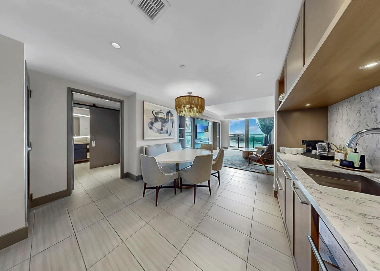 691 S Gulfview Blvd #1410 Property Photo 4
