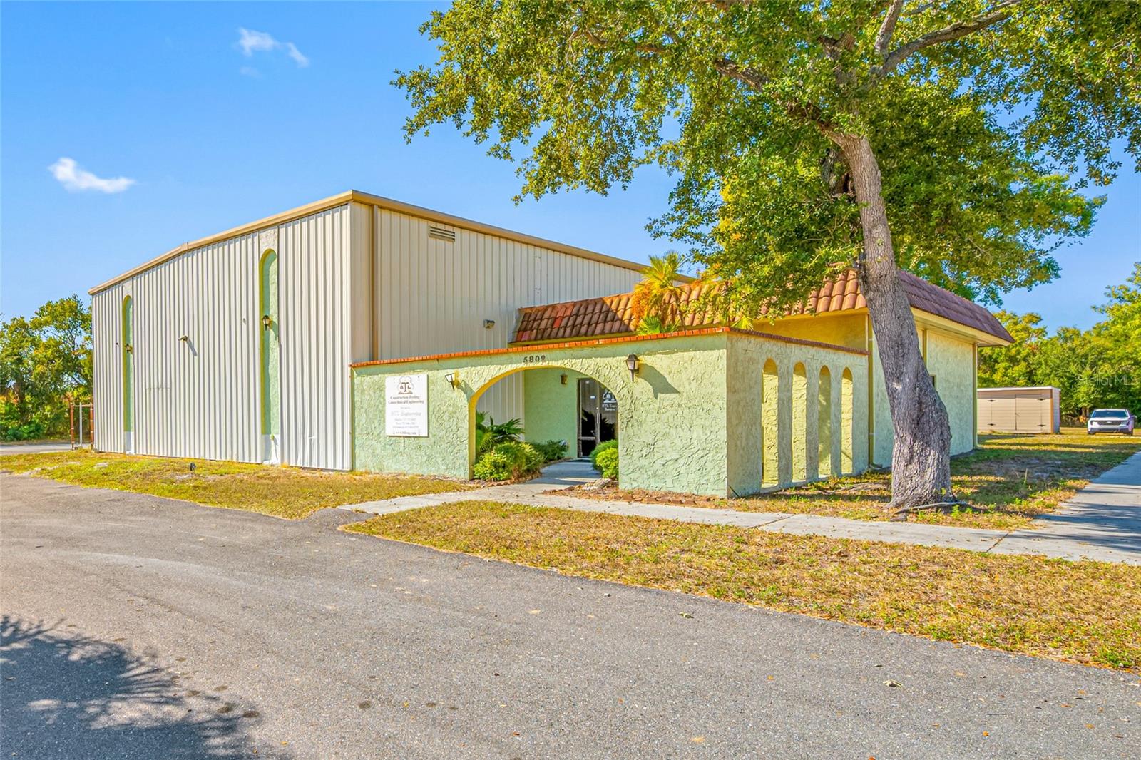 TB8462326 Property Photo 1