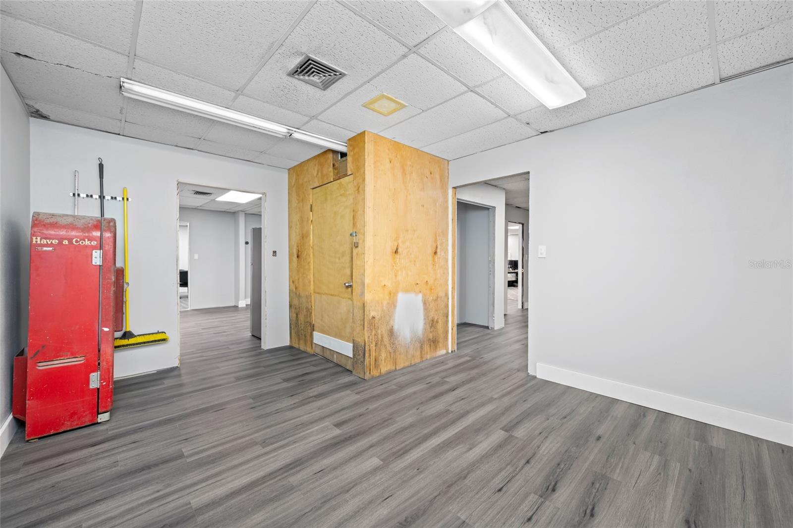 TB8462326 Property Photo 35