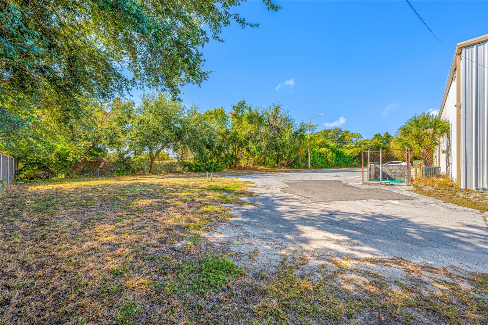 TB8462326 Property Photo 73