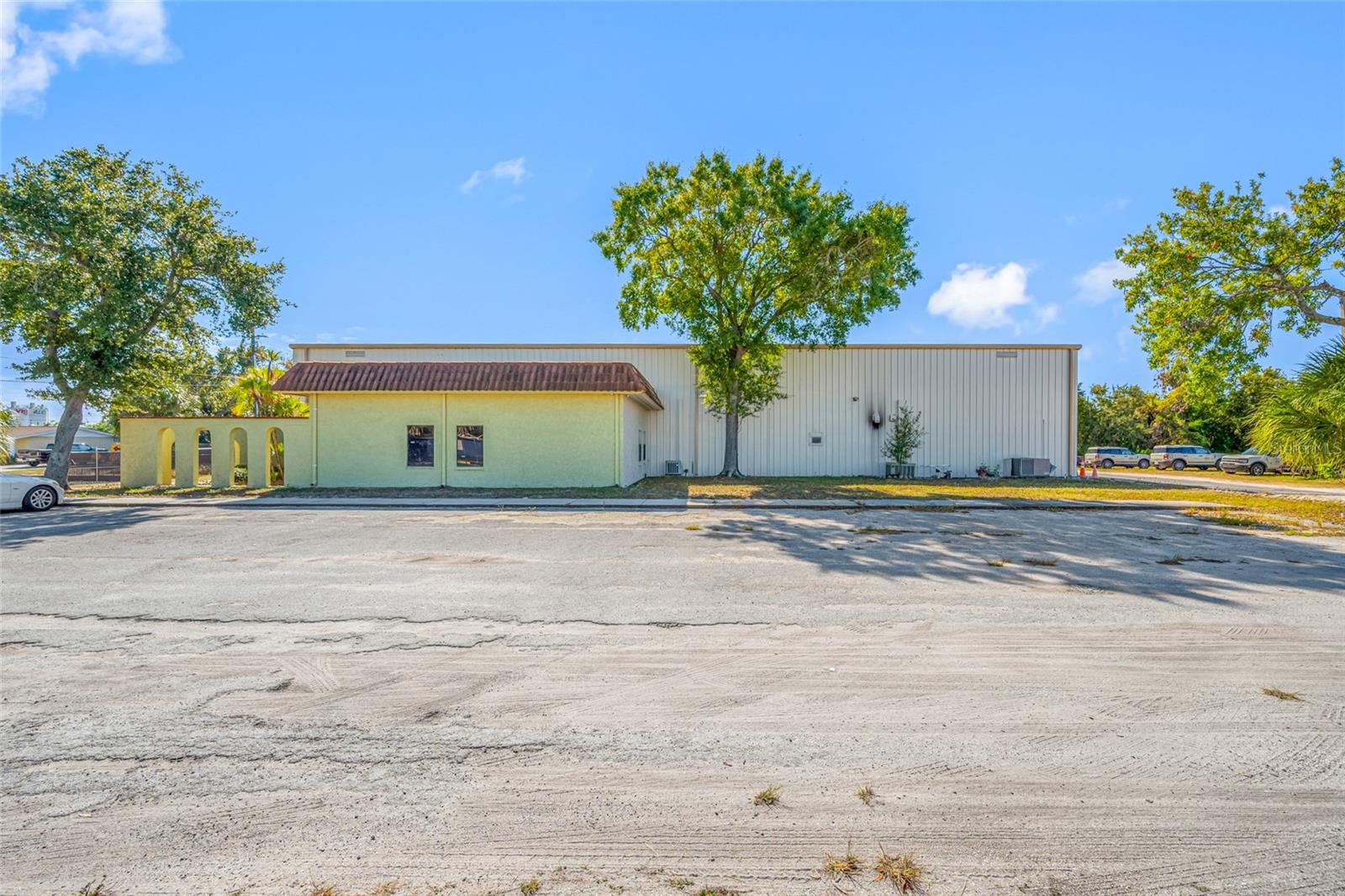 TB8462326 Property Photo 85