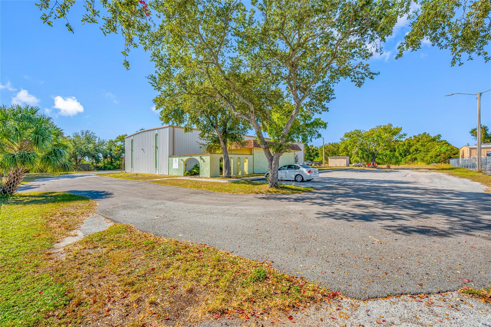 TB8462326 Property Photo 86