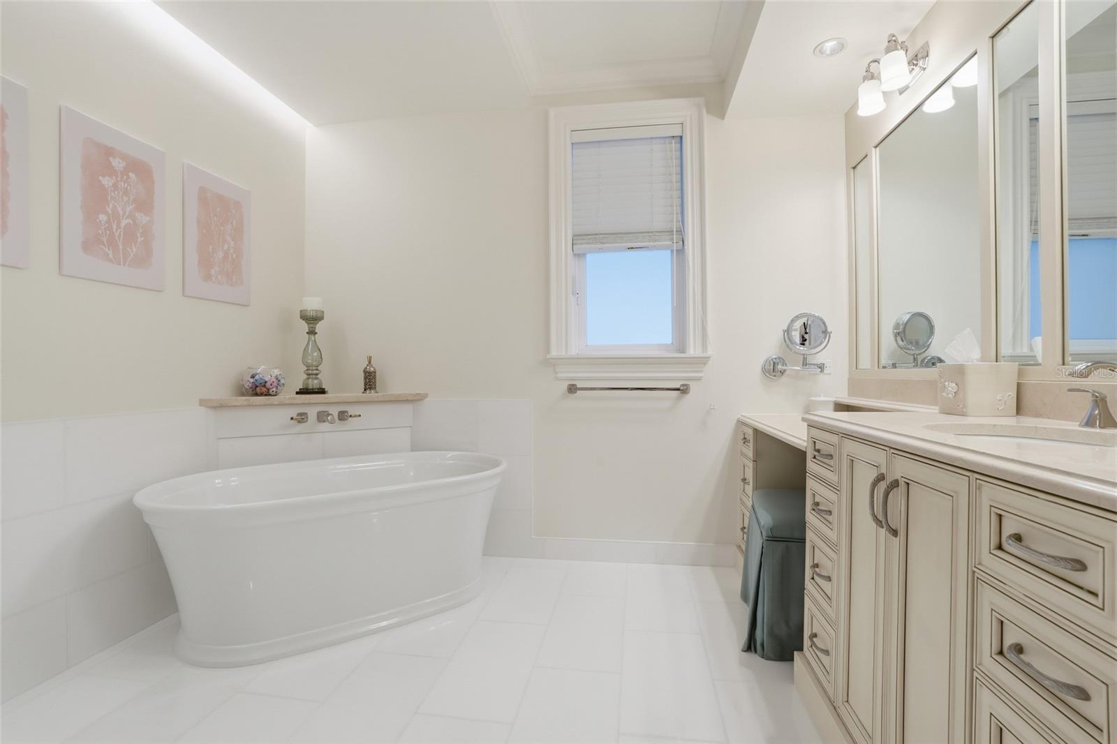 12201 Caisson Ln Property Photo 29