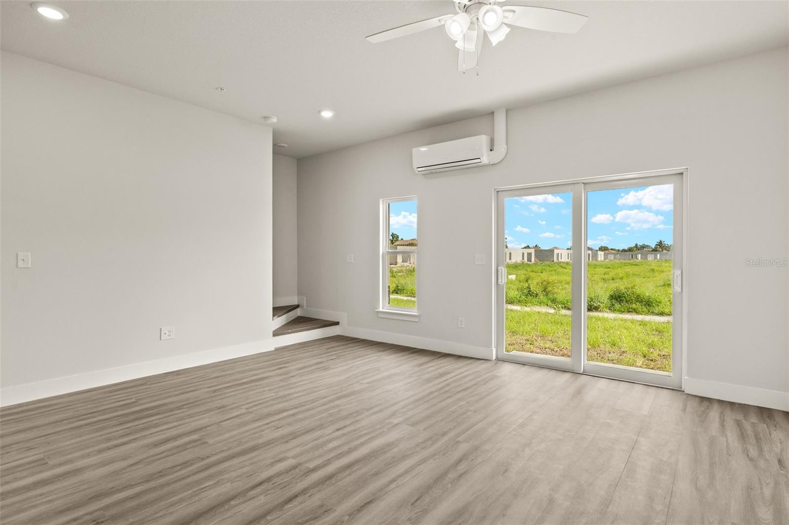 14985 Sunset Eve Loop Property Photo 5