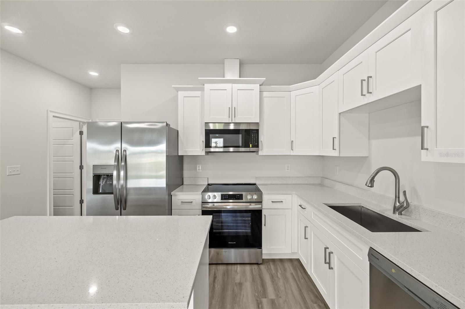 14985 Sunset Eve Loop Property Photo 11