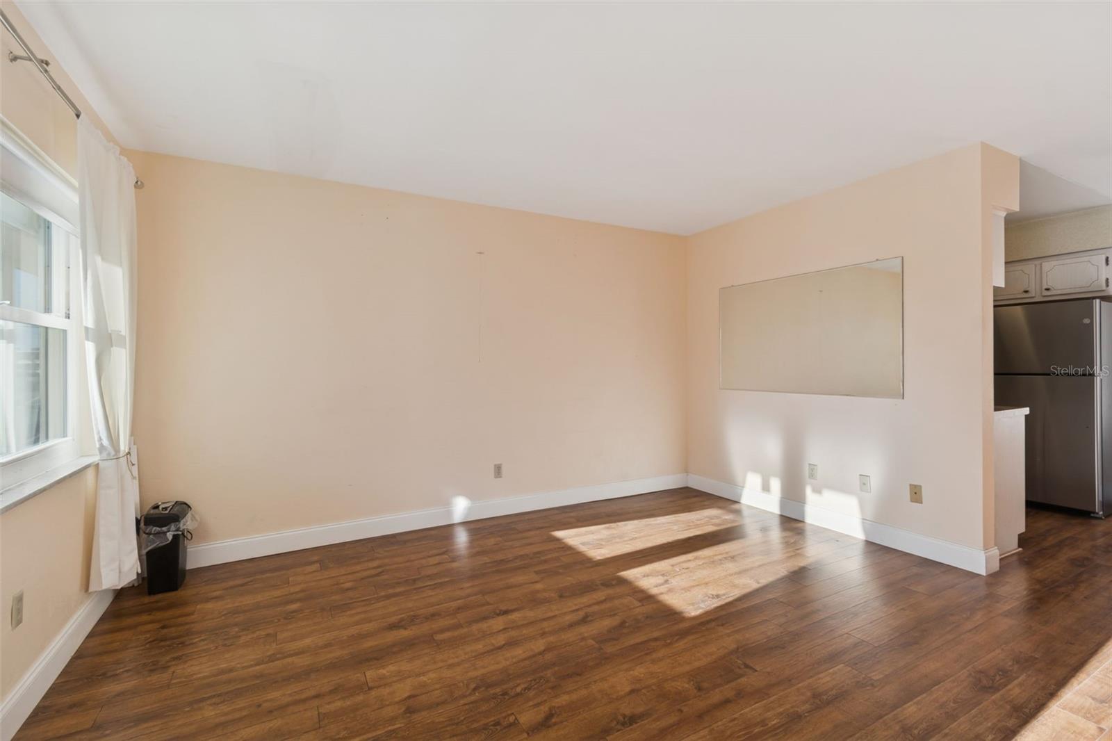 4565 Duhme Rd #203 Property Photo 4