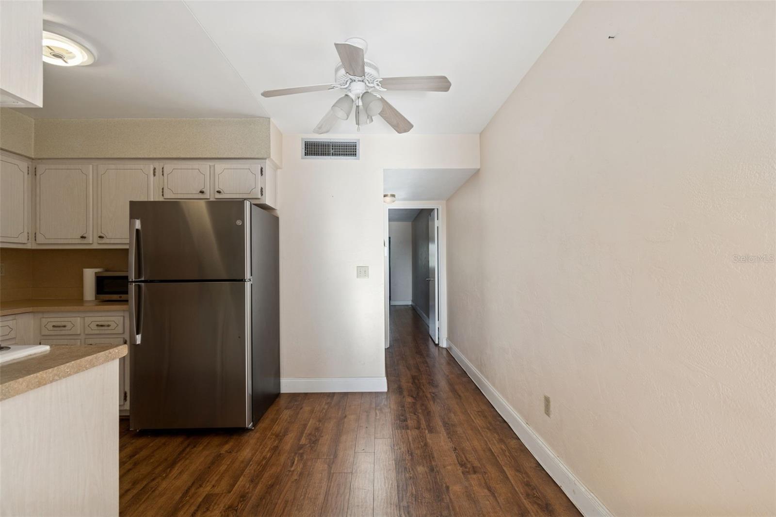 4565 Duhme Rd #203 Property Photo 6