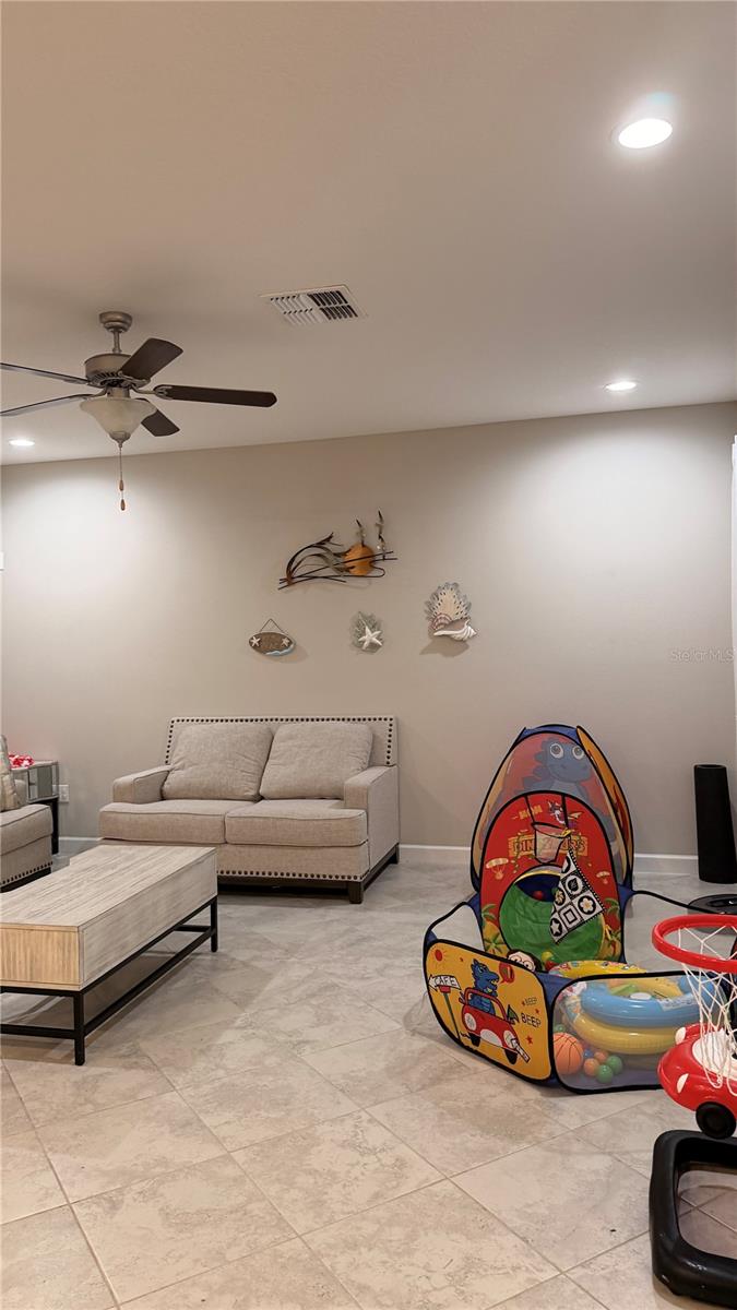 9909 Victory Gallop Loop Property Photo 15