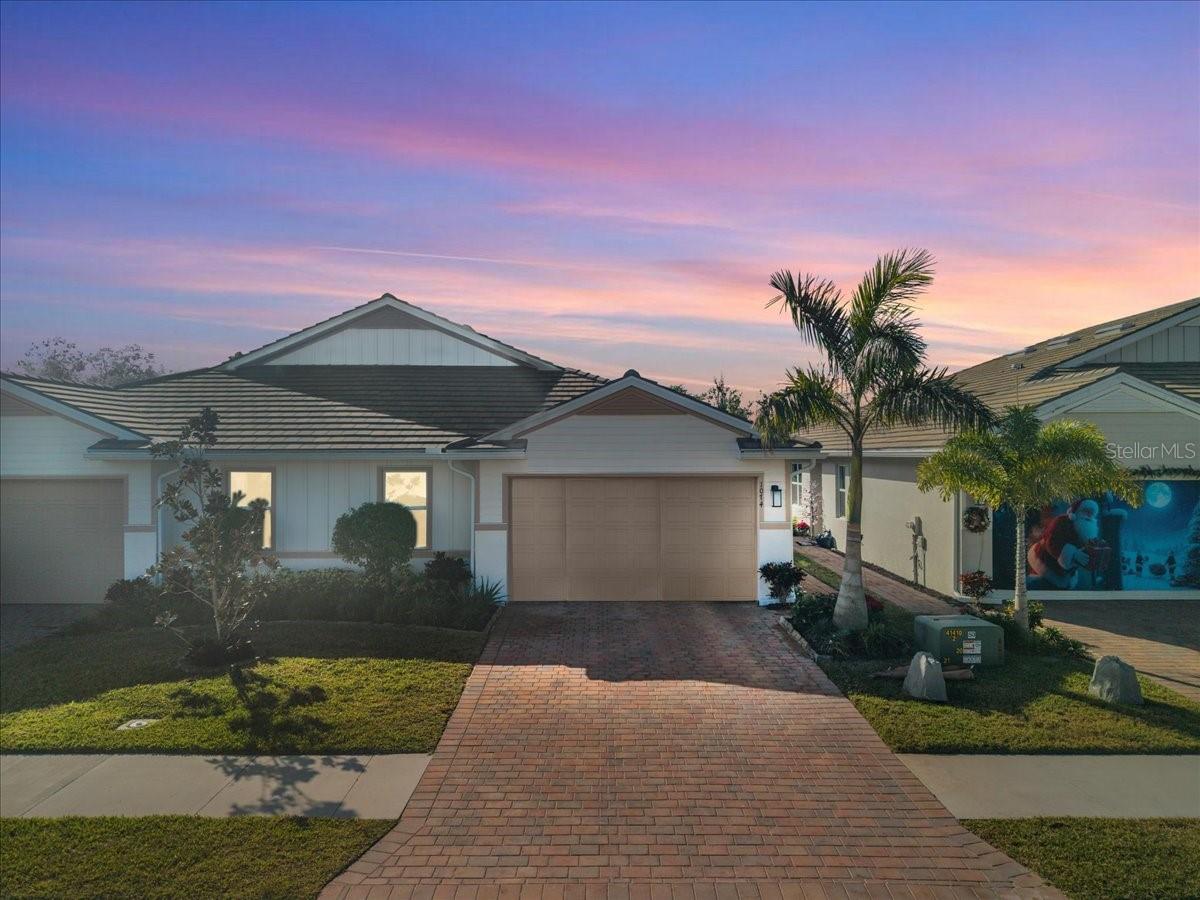1074 ENBROOK LOOP Property Photo 1
