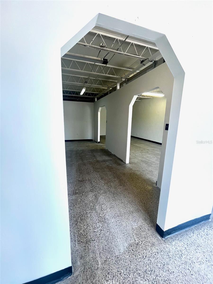 6024 Seminole Blvd Property Photo 8