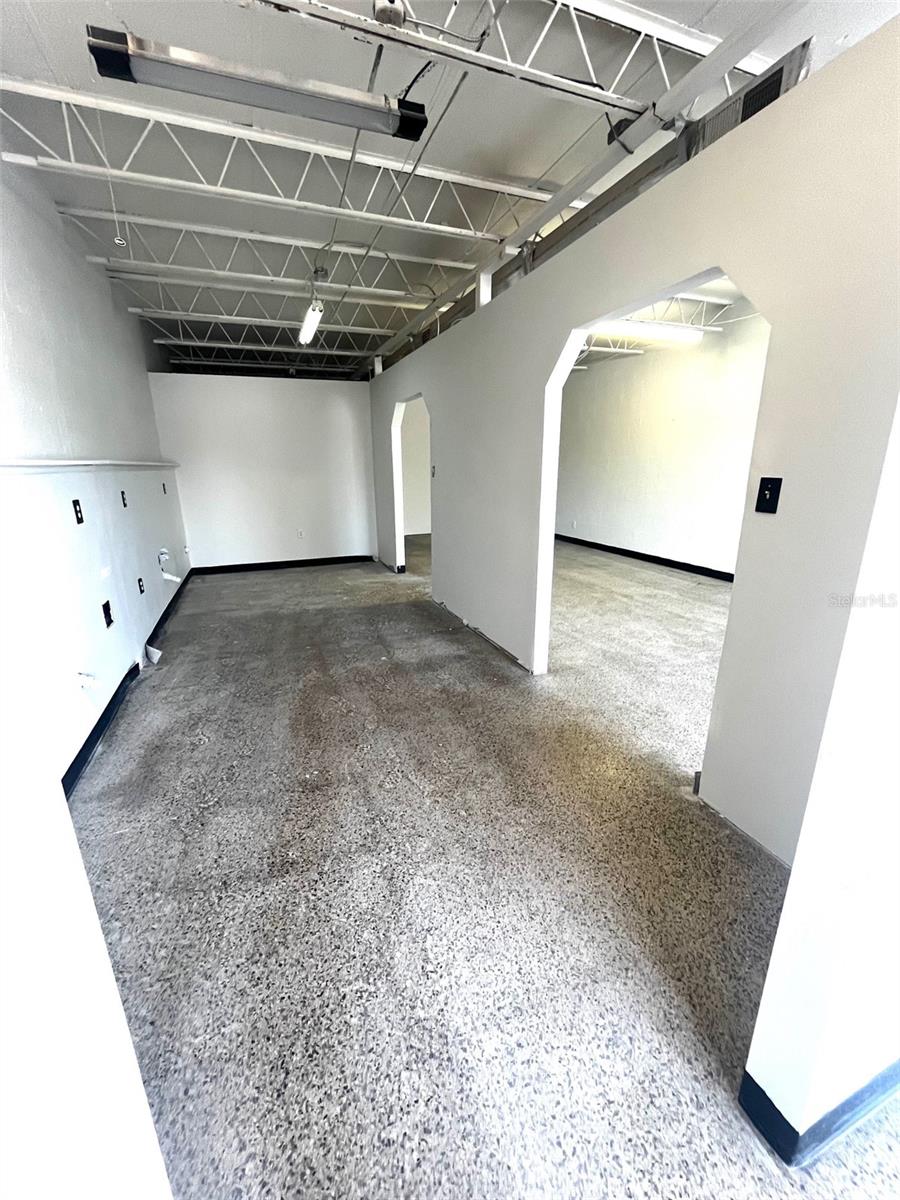 6024 Seminole Blvd Property Photo 10