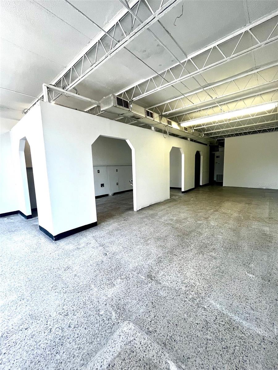 6024 Seminole Blvd Property Photo 11