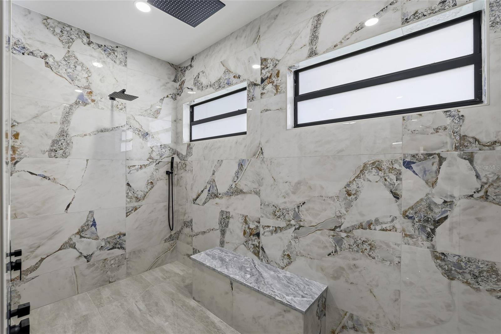 6802 E Creek Dr Property Photo 43