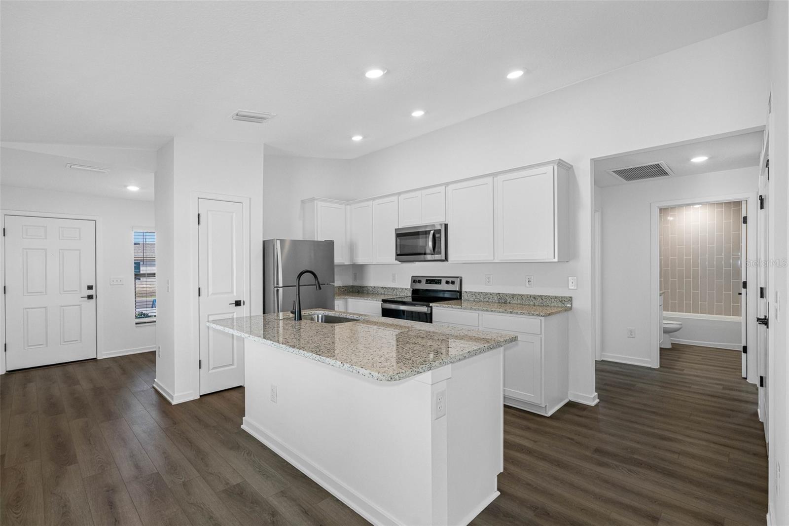 12143 Elston St Property Photo 2