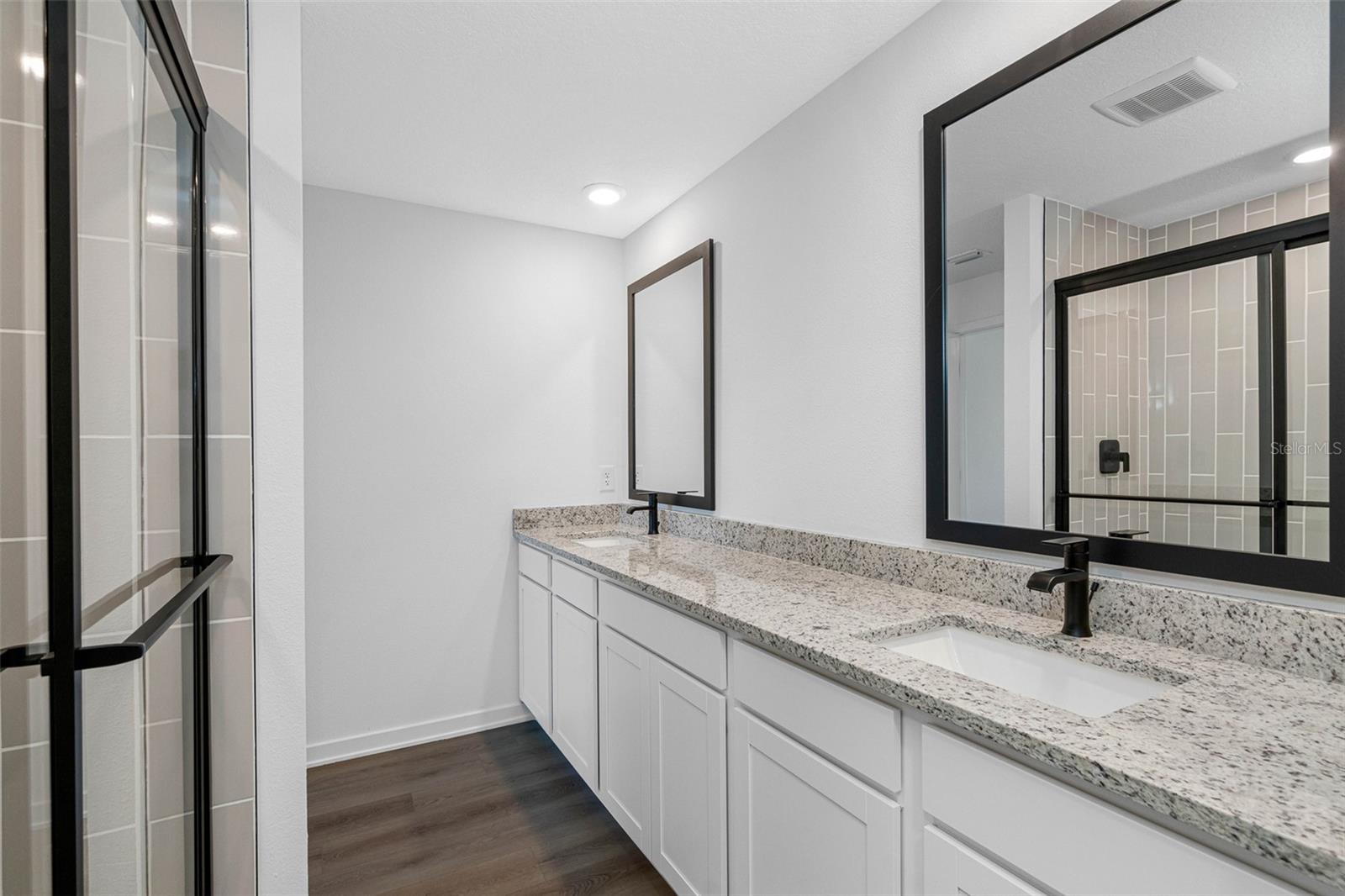 12143 Elston St Property Photo 10