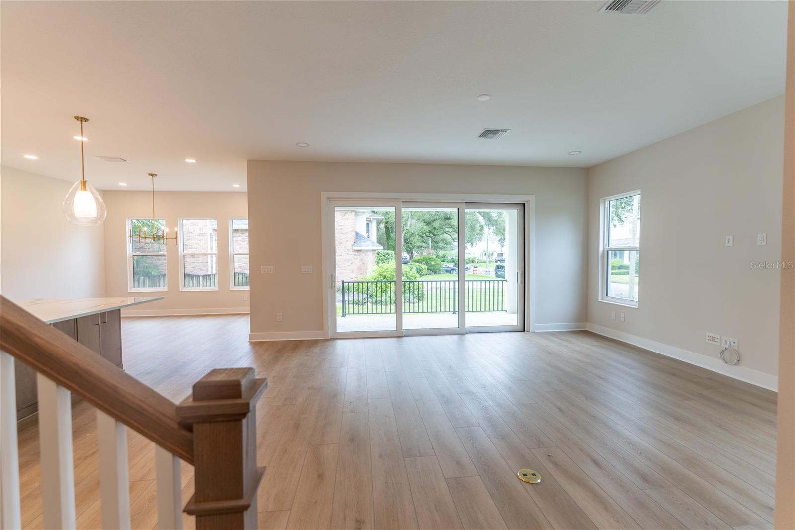 4020 W Cleveland Property Photo 6