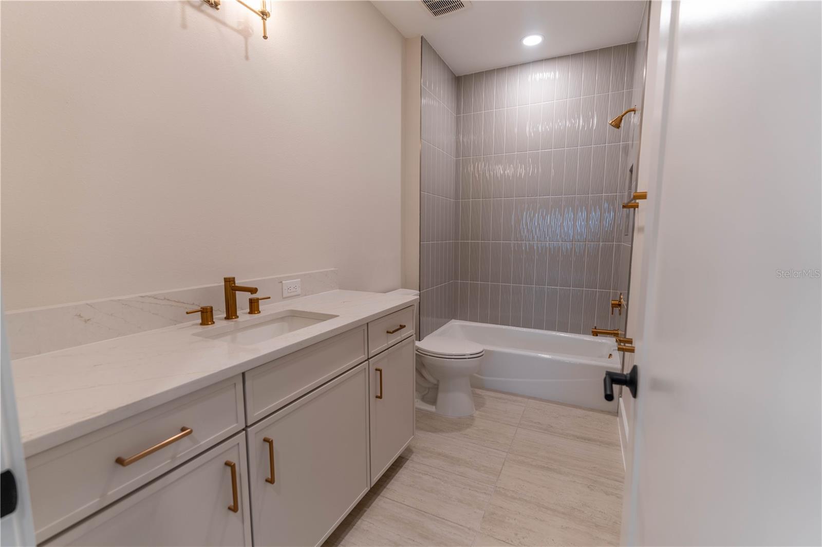 4020 W Cleveland Property Photo 14
