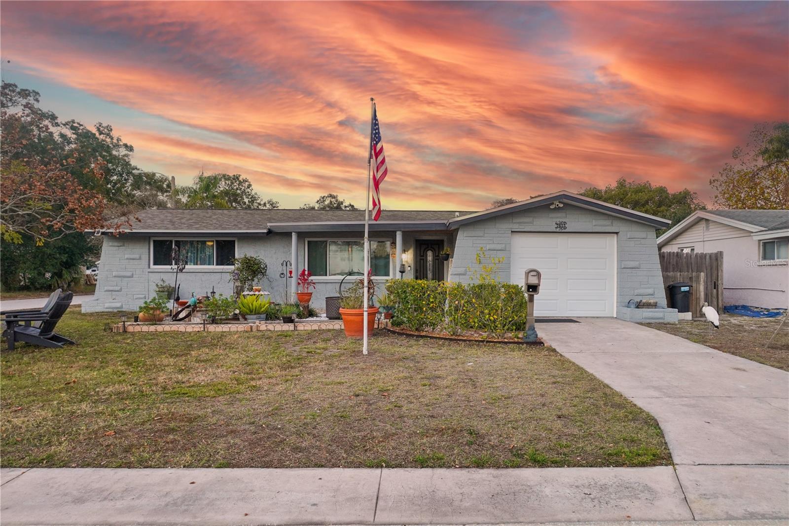 7615 Cumber Dr Property Photo 1