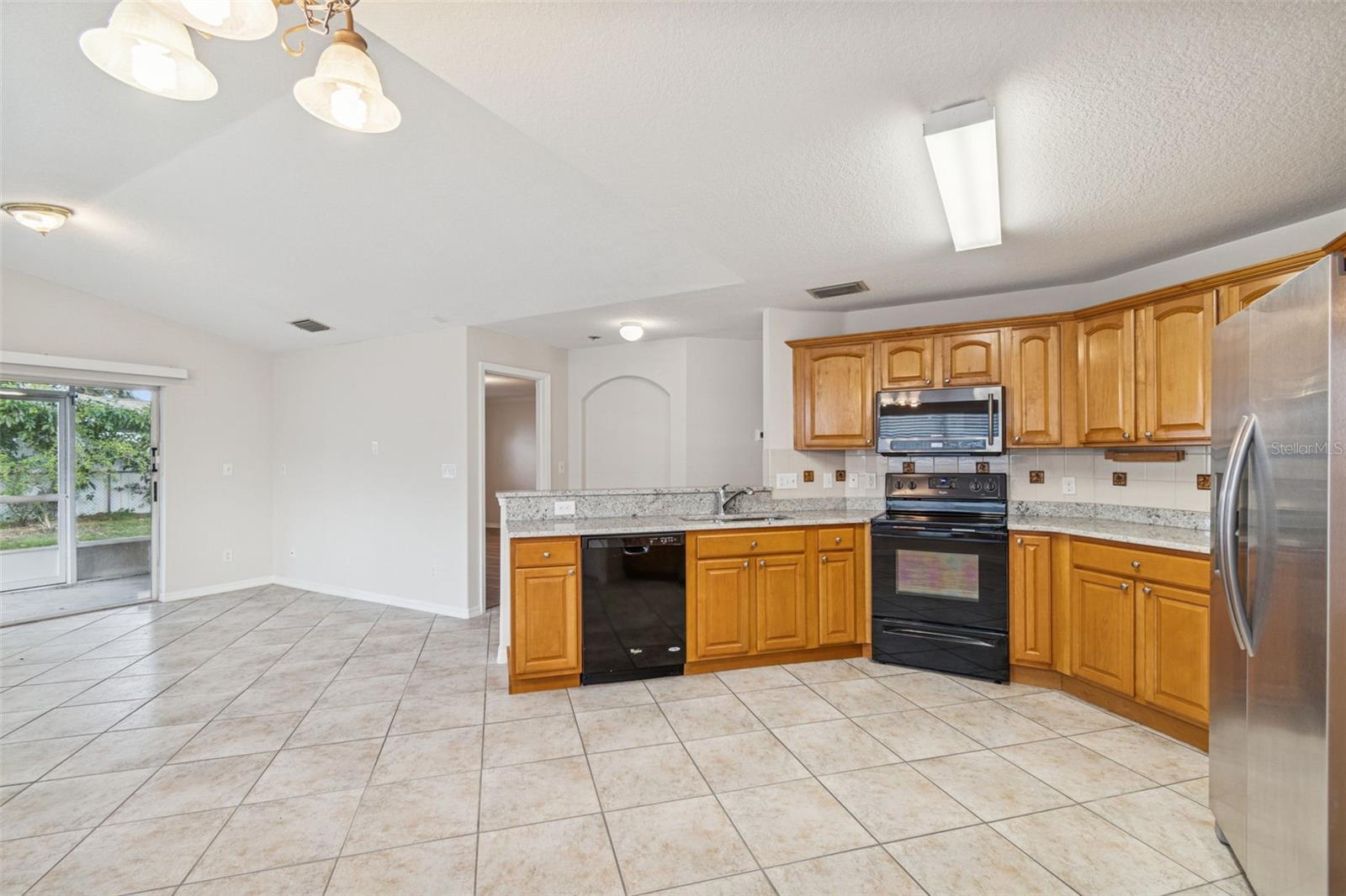2515 W Leroy St Property Photo 13