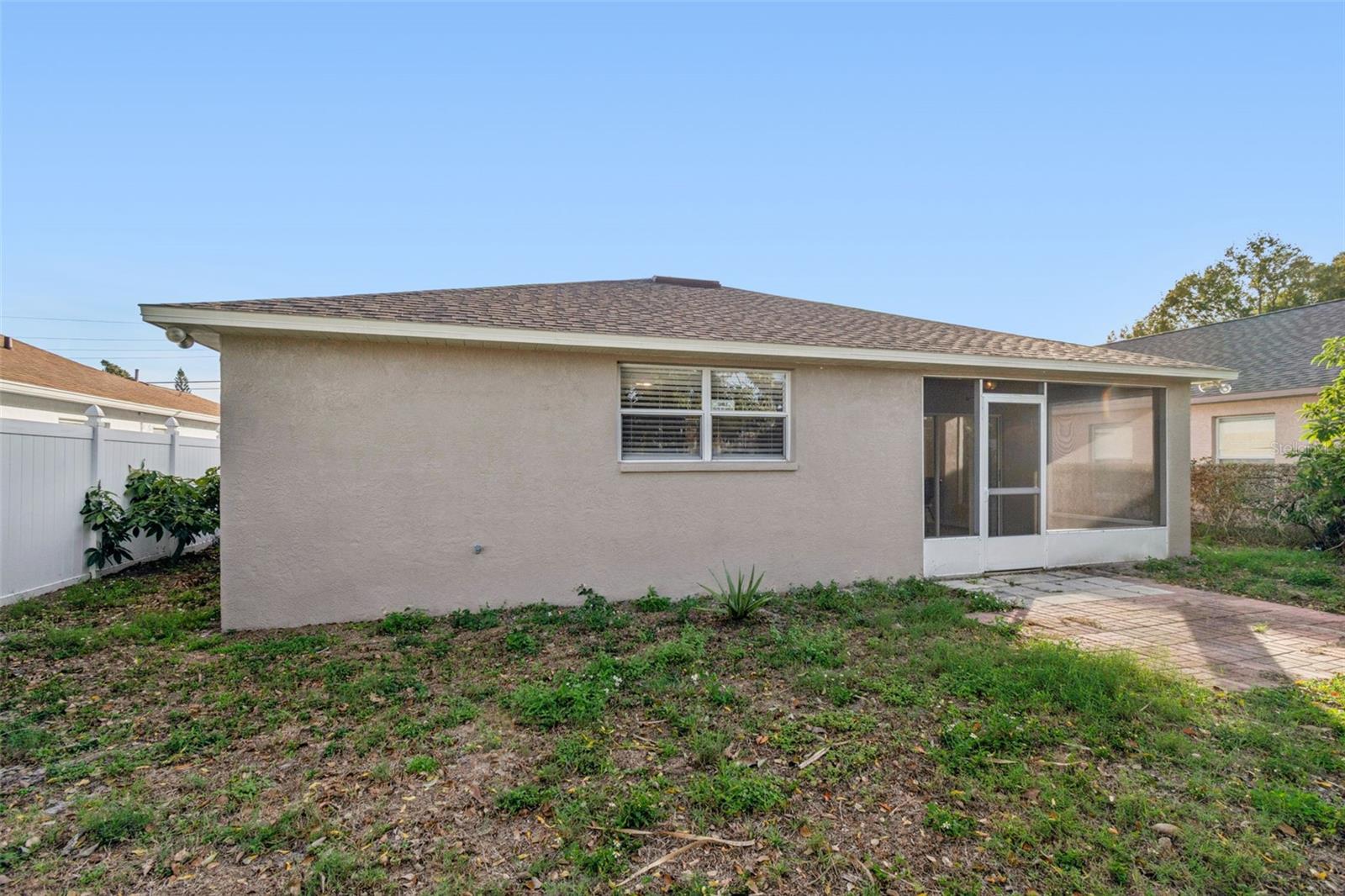 2515 W Leroy St Property Photo 39