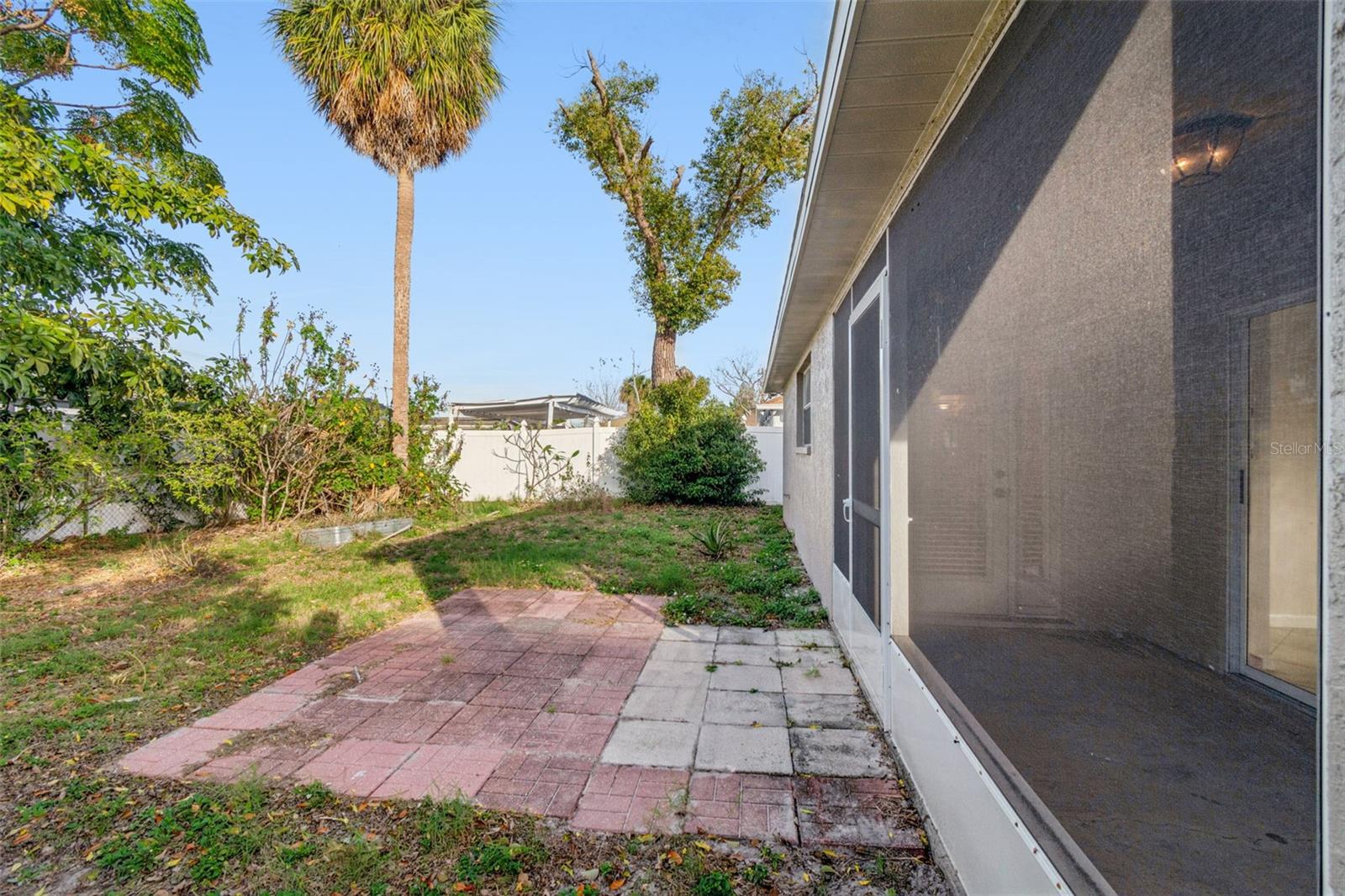 2515 W Leroy St Property Photo 43