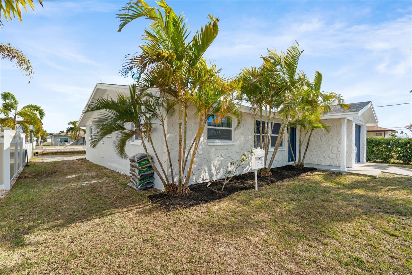 13804 Victor Ave Property Photo 3
