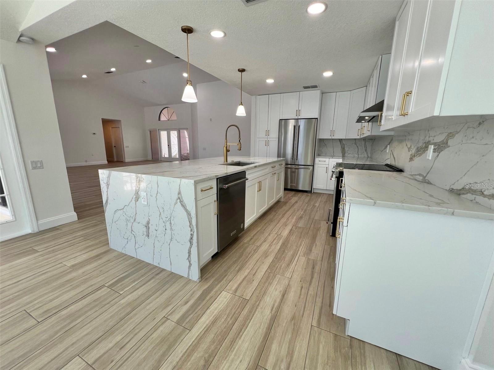 4804 Longwater Way Property Photo 21