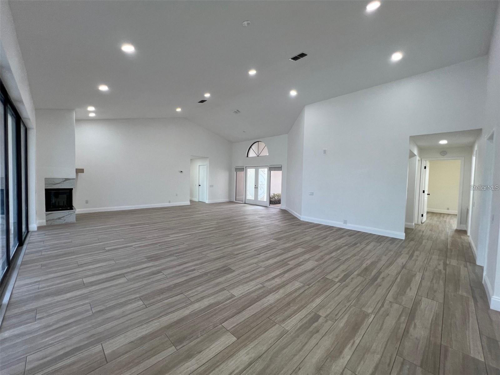 4804 Longwater Way Property Photo 27