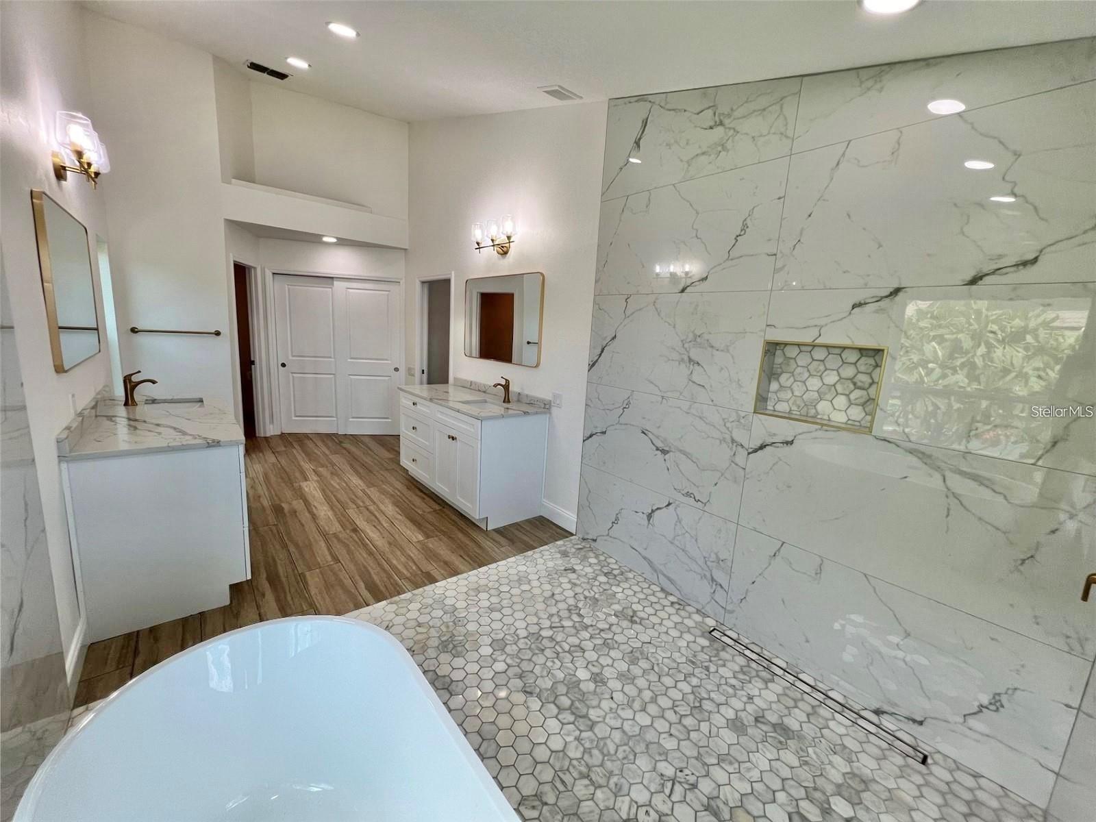 4804 Longwater Way Property Photo 43