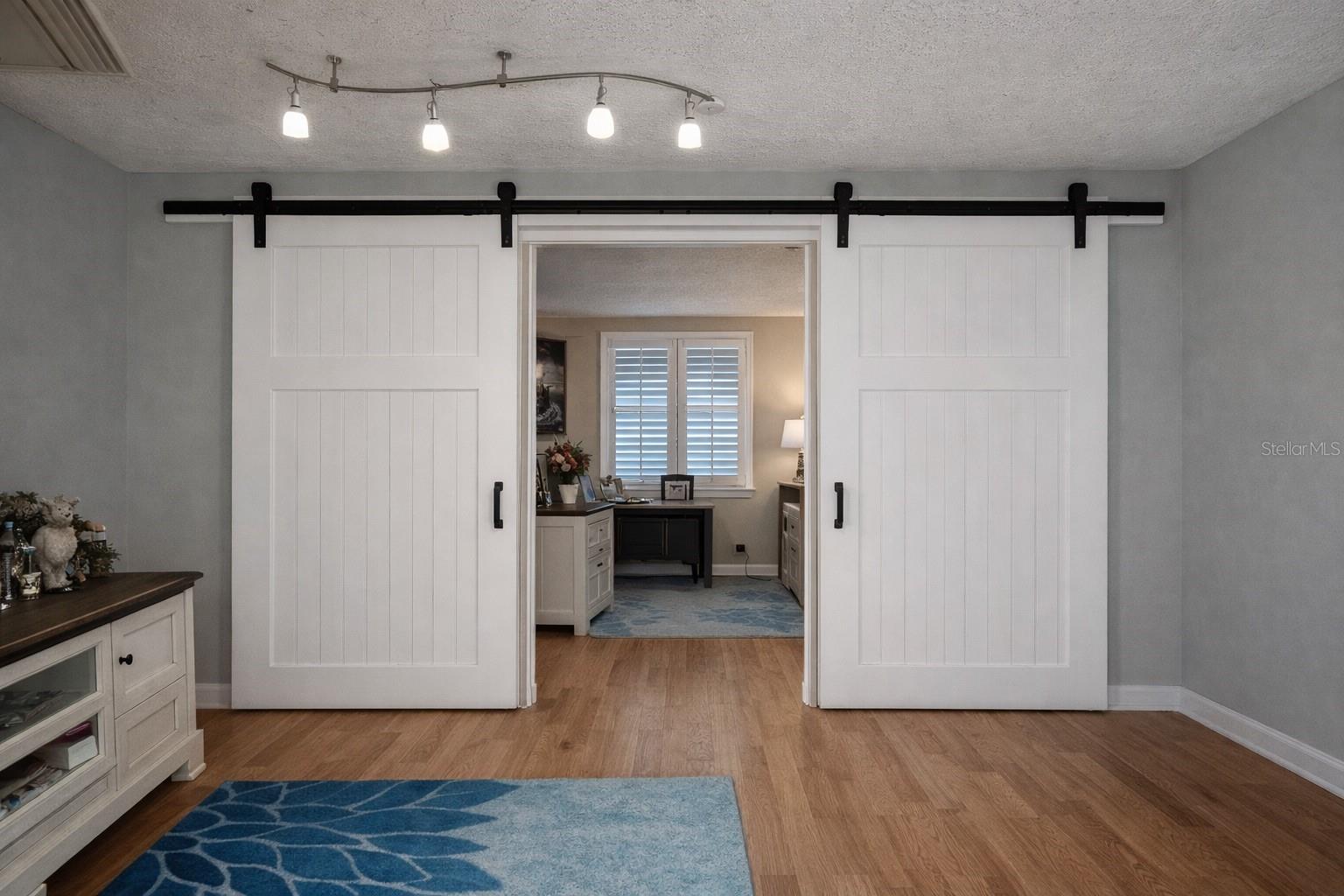 TB8463268 Property Photo 11