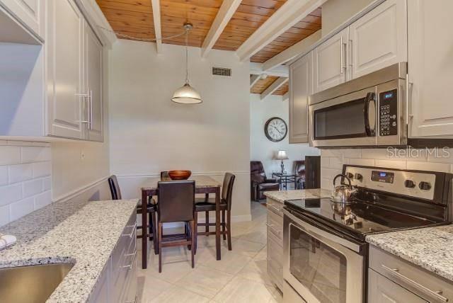 6006 Midnight Pass Rd #64 Property Photo 5