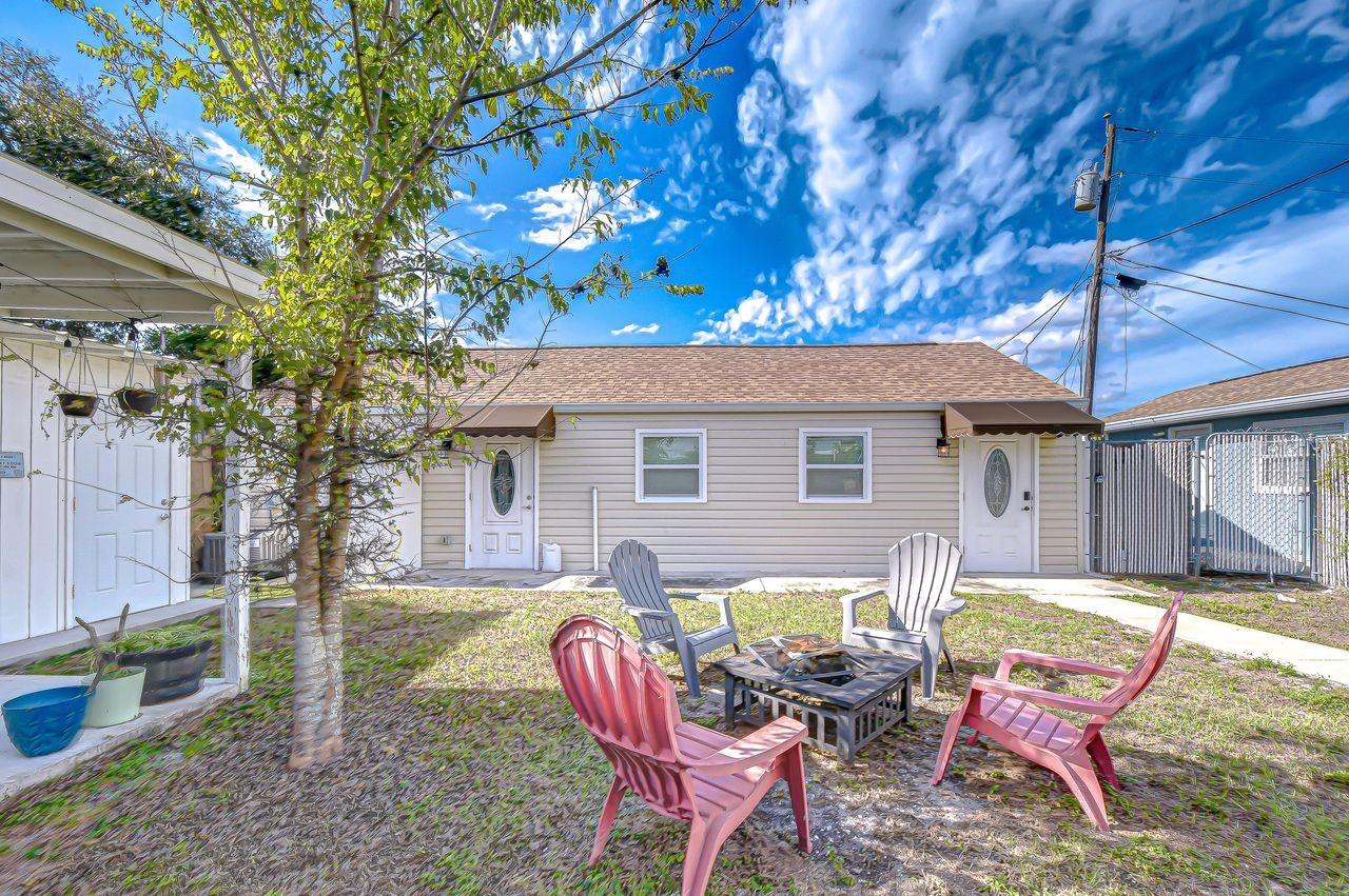 4444 17th St W #b Property Photo 1